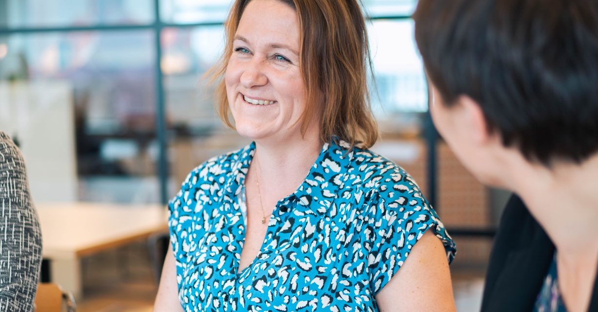 Nadine Kubalek in a team meeting.